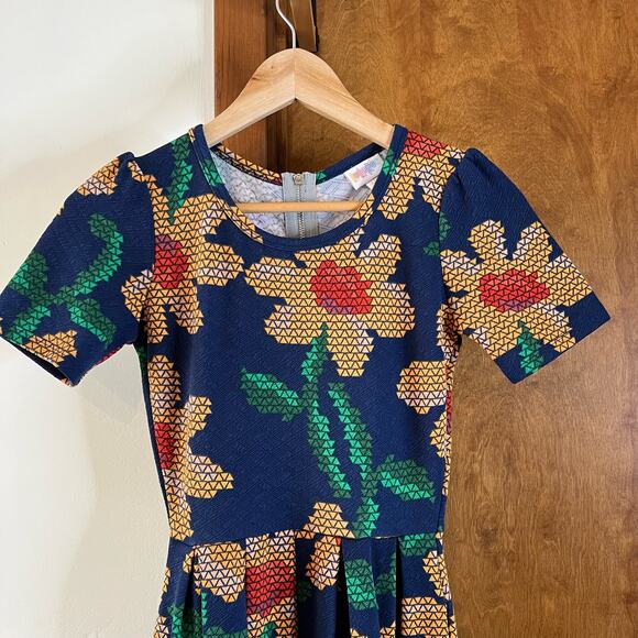 LULAROE | Amelia Dress Navy Sunflower‎ Short Sleeve Pockets Midi Stretchy XXS - Picture 5 of 10